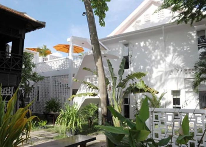 Hotel Comoda Casa Hotel 4*